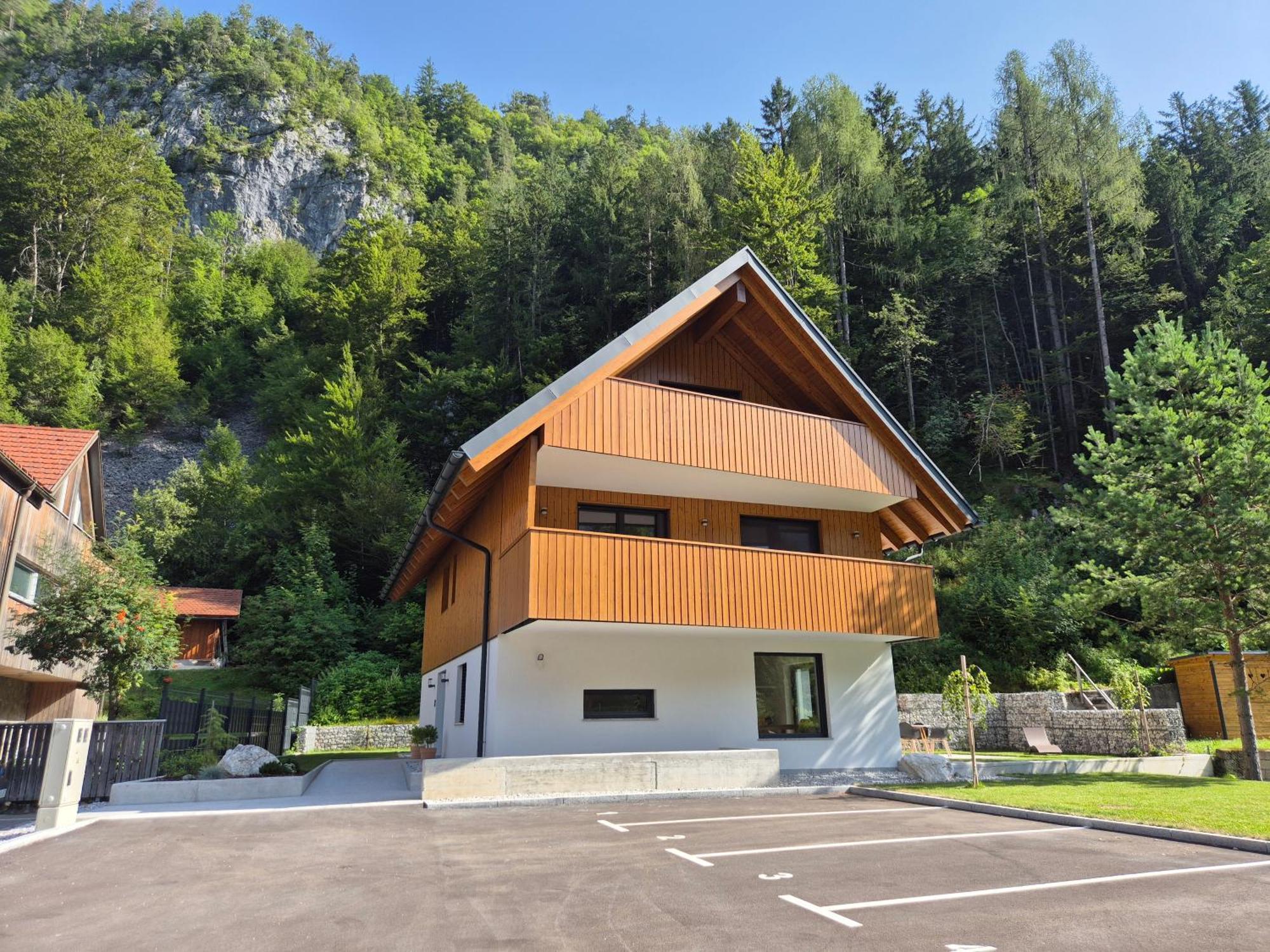 Apartamento Hisa Oblak Gozd Martuljek Exterior foto