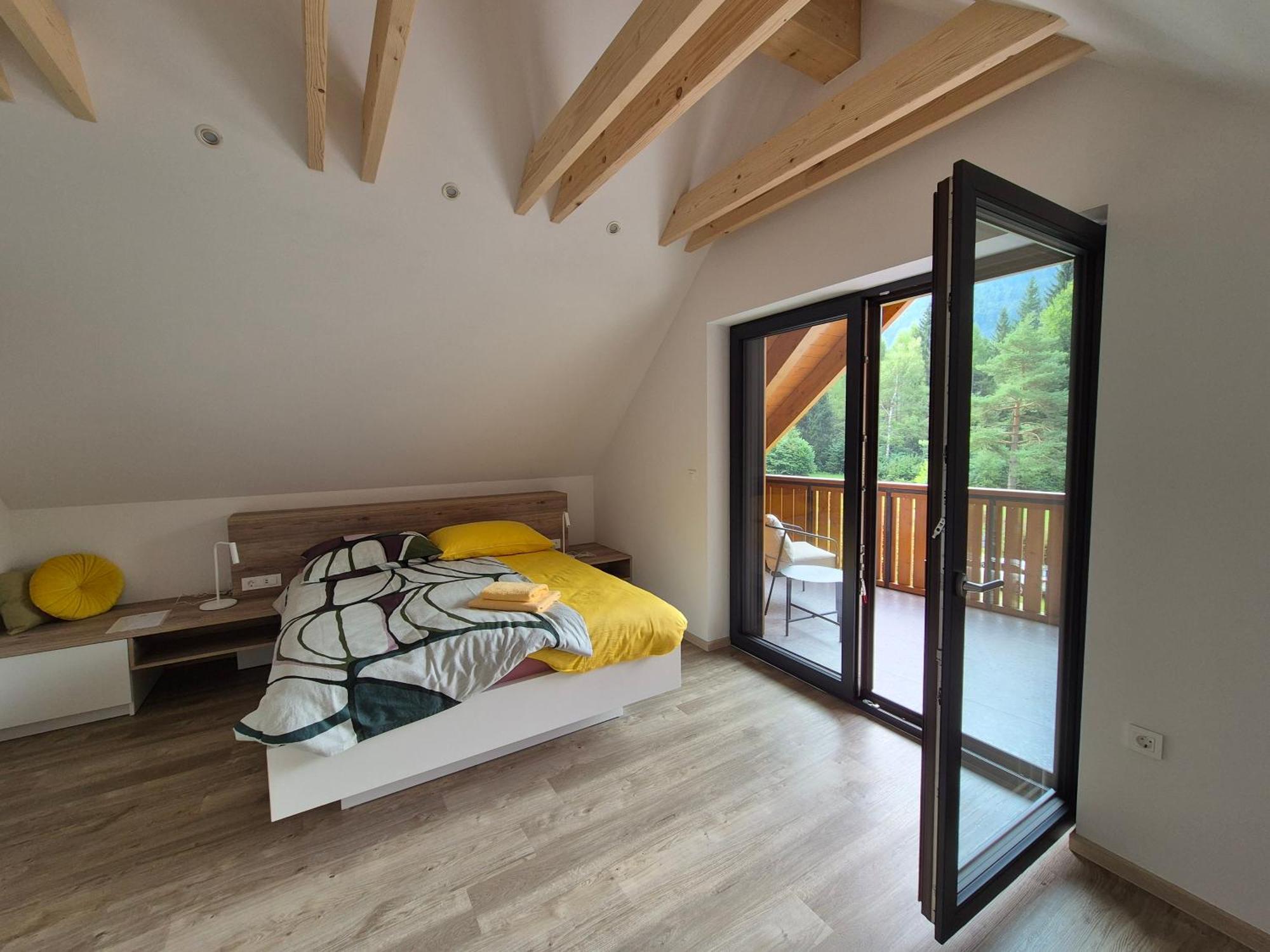 Apartamento Hisa Oblak Gozd Martuljek Exterior foto